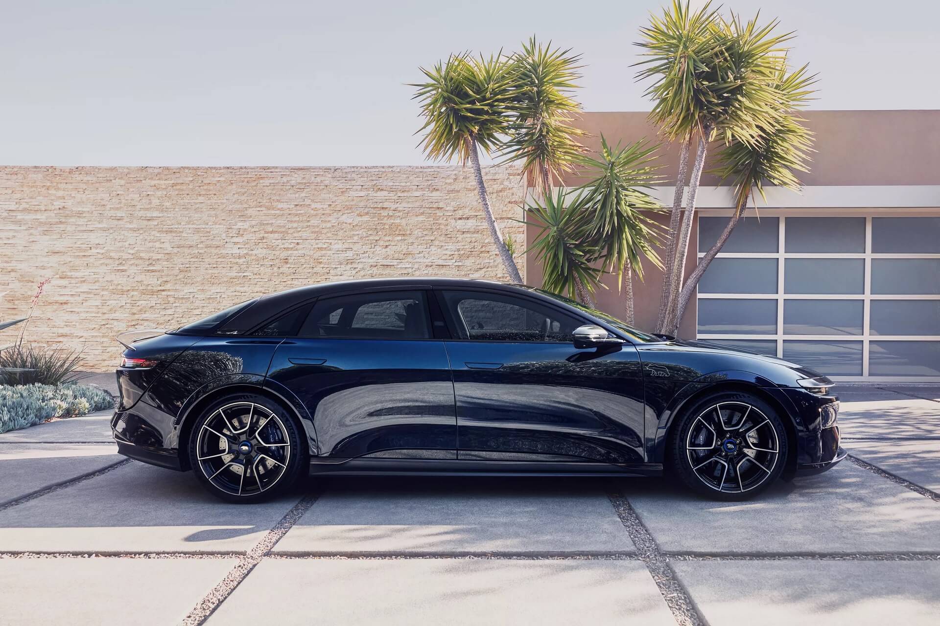 1694008148 1 Lucid Motors develops a cheaper electric vehicle