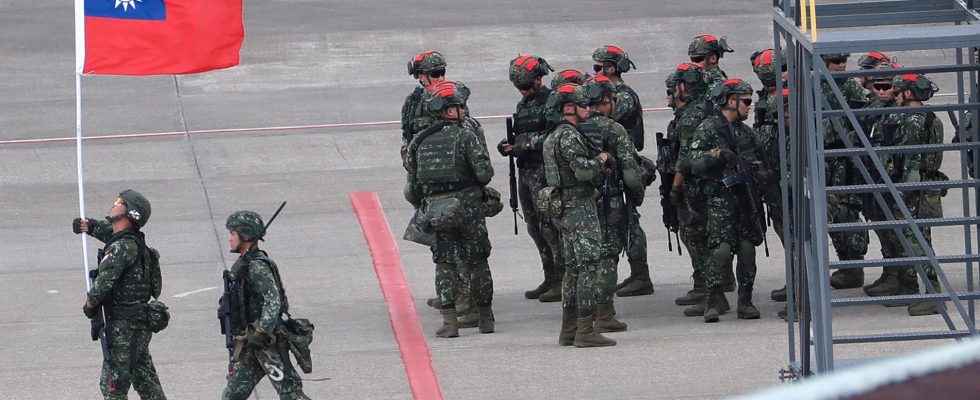 39 Chinese warplanes around the island