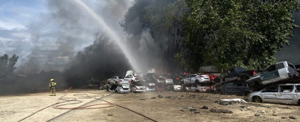 Cause undetermined in Chatham scrapyard blaze