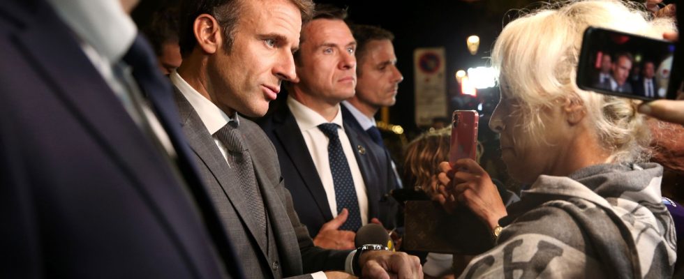 Corsica Macron proposes autonomy and entry into the Constitution