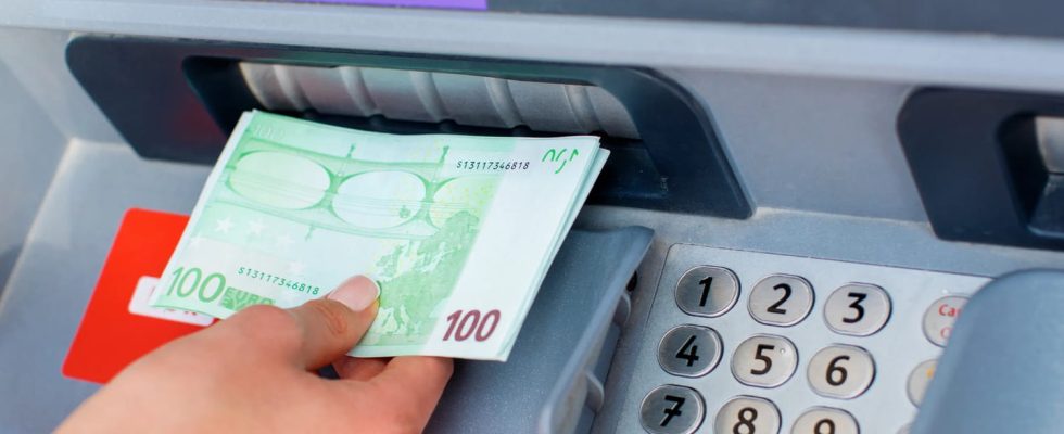 Did you know that you can withdraw cash without a