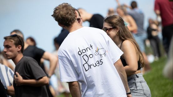 Does pill promotion make Smeerboel drug use at festivals a