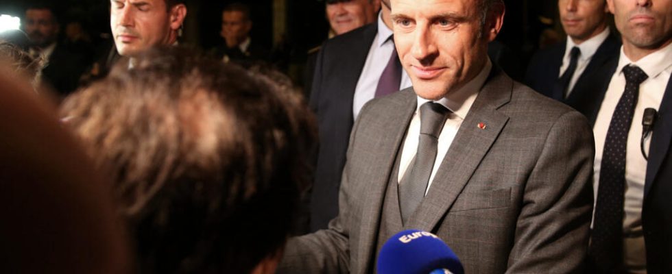 Emmanuel Macron in Corsica to discuss the future status of