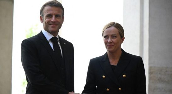 Emmanuel Macron meets Giorgia Meloni to discuss the migration crisis