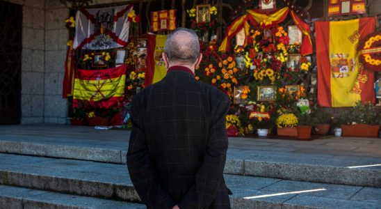 Franco era torture victims testify in court