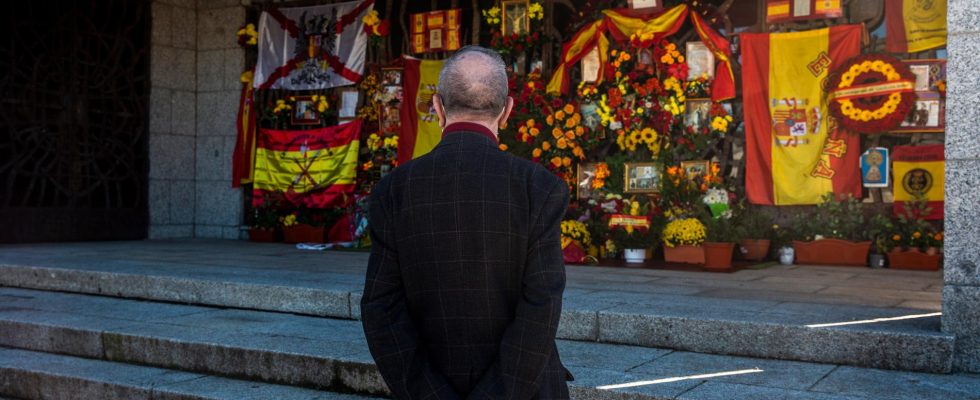 Franco era torture victims testify in court