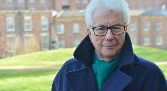 Ken Follett Write in your diary that my novel is