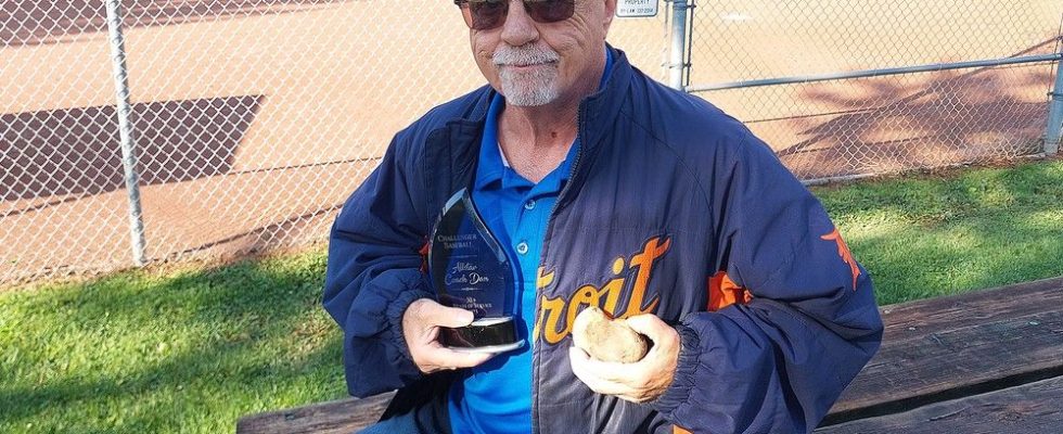 Kobylka honored for helping make baseball accessible to players of