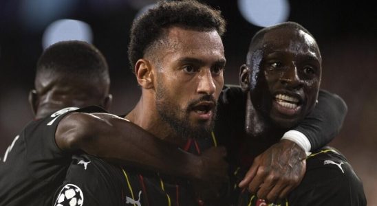 Lens offers a draw on the Seville pitch