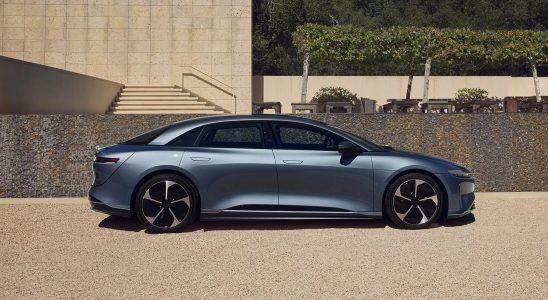 Lucid Motors develops a cheaper electric vehicle