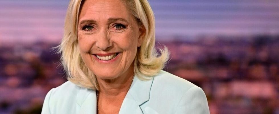 Marine Le Pen natural candidate of the RN for 2027