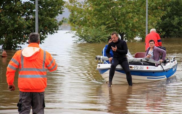 Neighbor in the grip of flood disaster The authorities are