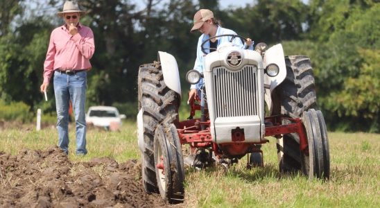 Plowers go furrow to furrow Saturday in Sarnia