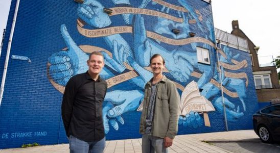 Utrecht students proud of mural celebrating 175 years of the