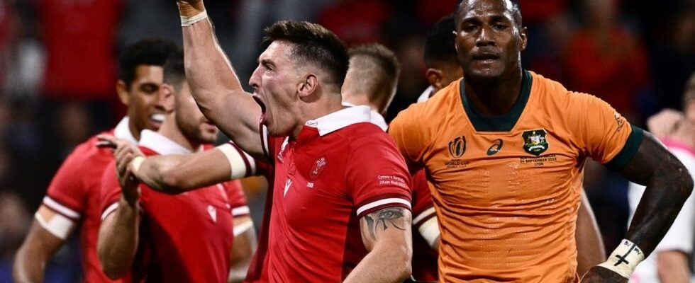 Wales qualifies for the quarters by sweeping Australia