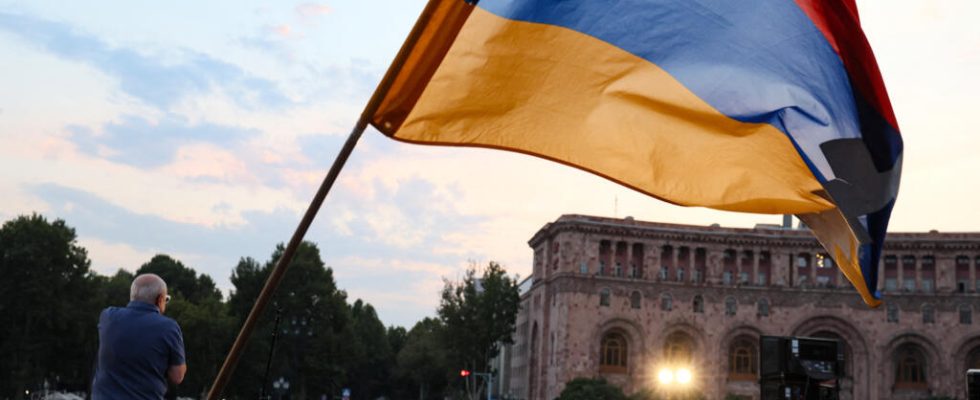 demonstration in Yerevan against the Armenian Prime Minister