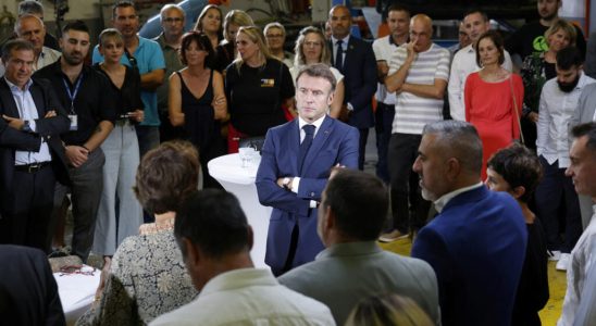 teachers challenge Macron on an insufficient revaluation