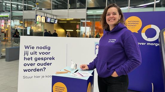 Conversation about old age started at Utrecht Central Station Everyone