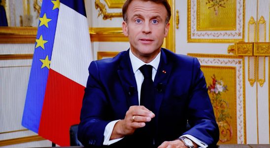 Emmanuel Macron facing the specter of a nation that is