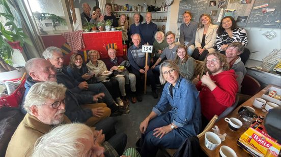 First residents visit their Utrecht student flat again after 50