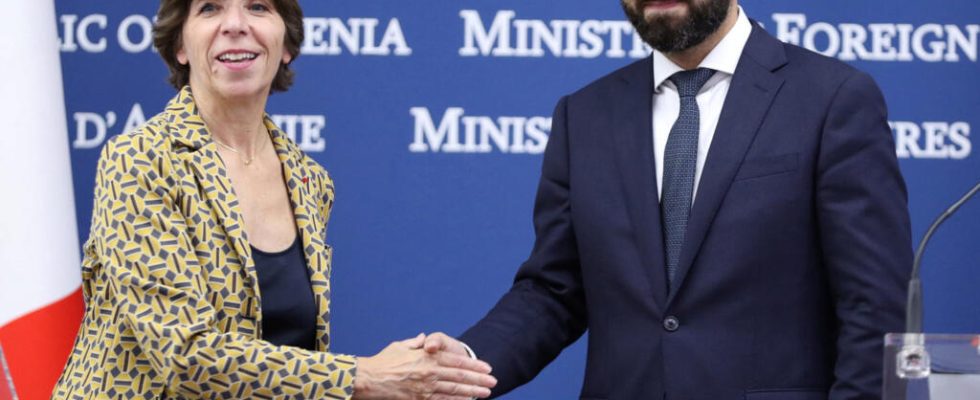 France announces delivery of military equipment to Armenia