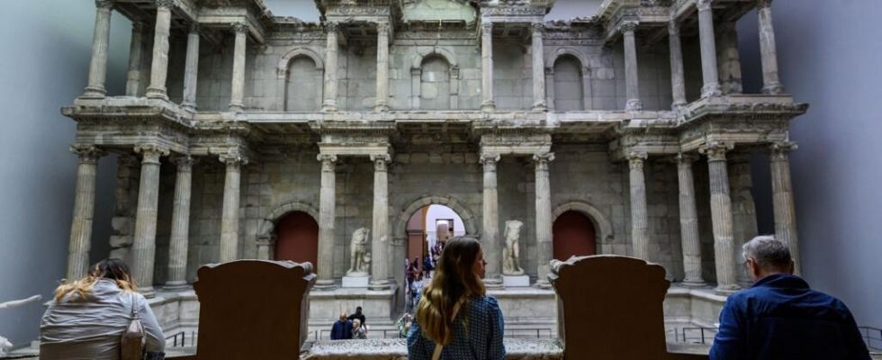 Germany in Berlin the Pergamon Museum is preparing to close