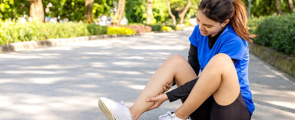 How to recognize a muscle strain and treat it