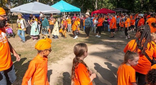 Hundreds gather for National Day for Truth and Reconciliation events