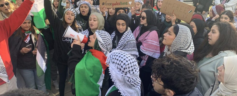 Hundreds of Londoners rally for Palestine after Hamas attack on