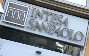 Intesa Sanpaolo JPMorgan raises target price