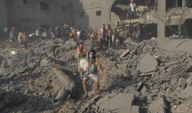 Israel hit refugee camp 100 people lost their lives