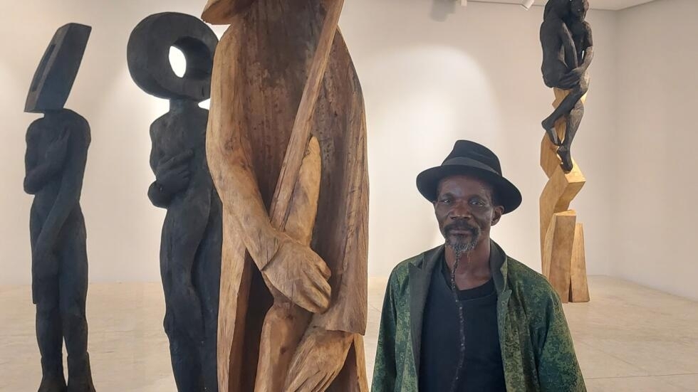 The sculptures by Jems Koko Bi can be seen until January 6, 2024.