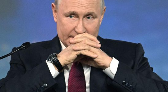 Kremlin hits back at rumors about Putins health