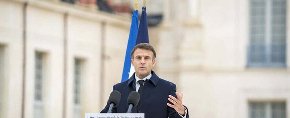 Macron attacks inclusive writing reactions from feminists multiply