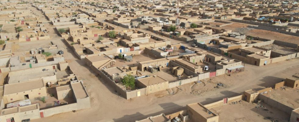 Mali the Malian army on the road to Kidal