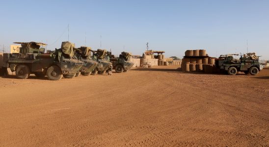 Niger a week after the ambassador the French army begins