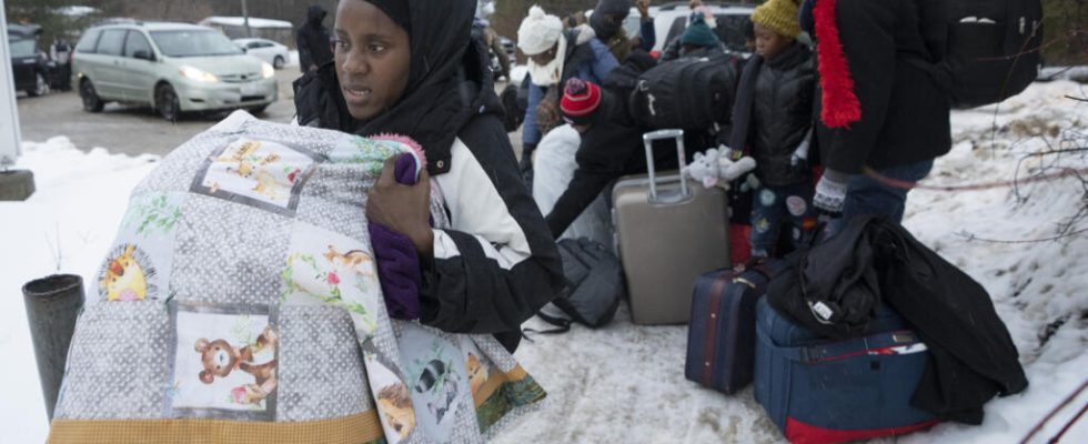 Quebec demonstrators demand an end to single work permits for