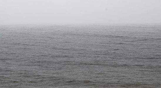 Windy autumn days await gales on the lake