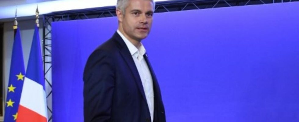 with the Young Republicans Laurent Wauquiez begins his return to