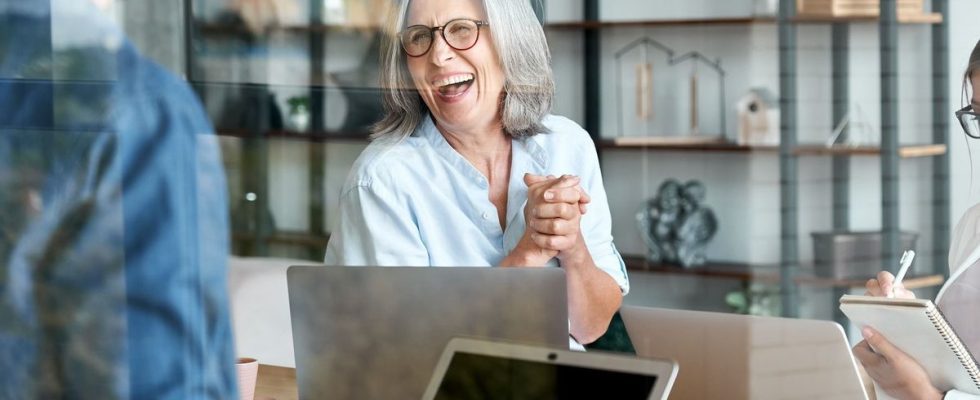 4 benefits of laughter at work