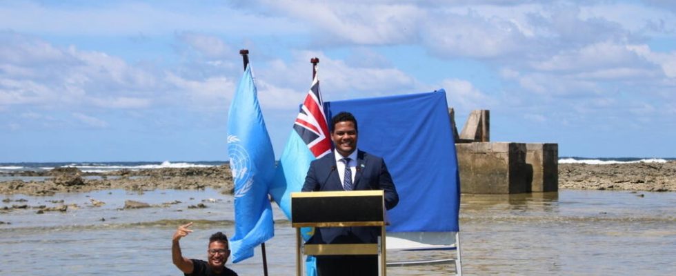 Australia offers climate asylum to residents of Tuvalu islands