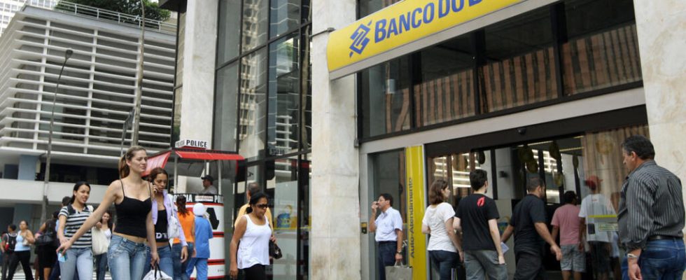 Banco do Brasil asks for forgiveness for its role in