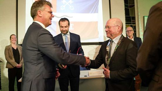 Divendal starts third term as mayor of De Ronde Venen