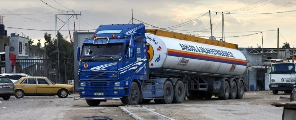 Entry of two fuel trucks per day into Gaza divides