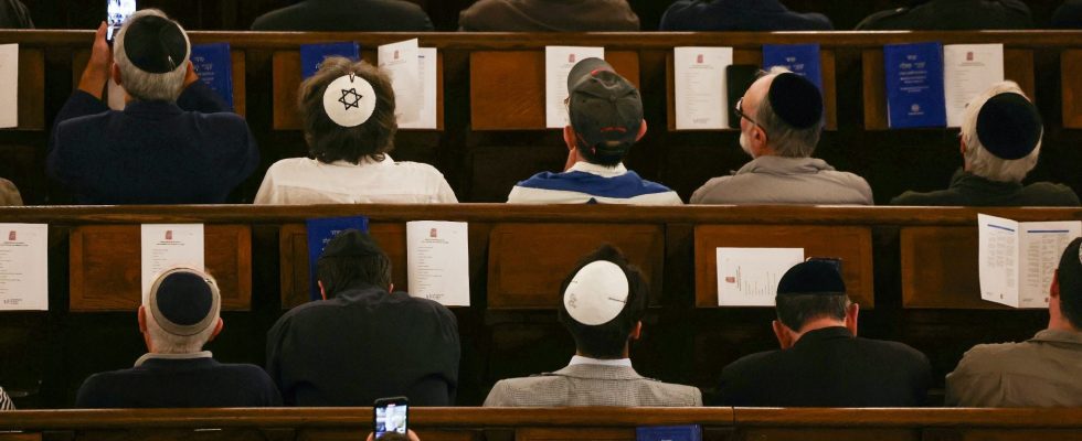 French Jews forced to change their habits – LExpress