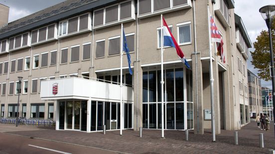 Houten wants to house asylum seekers and house seekers in