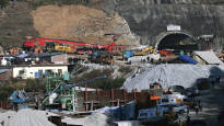 In India the third week of trapped road workers in