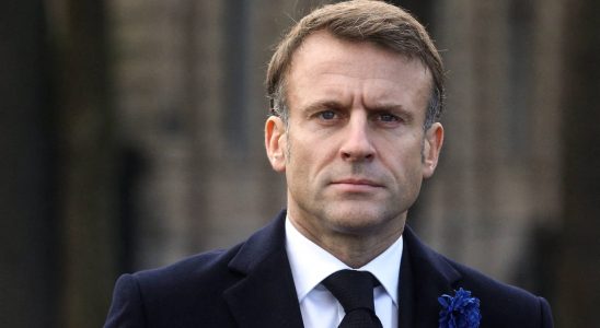 Macron receives representatives of religions a response to his absence