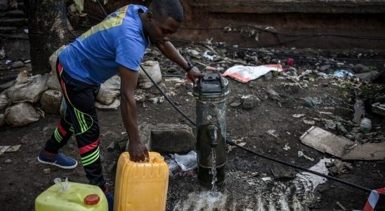 Mayotte an island without water will need several million plastic