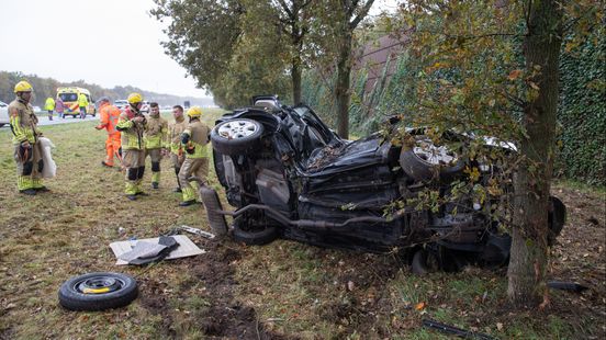 Motorist taken to hospital after collision on A27 near Eemnes